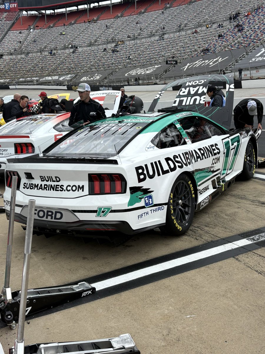 No. 17 Team tweet media