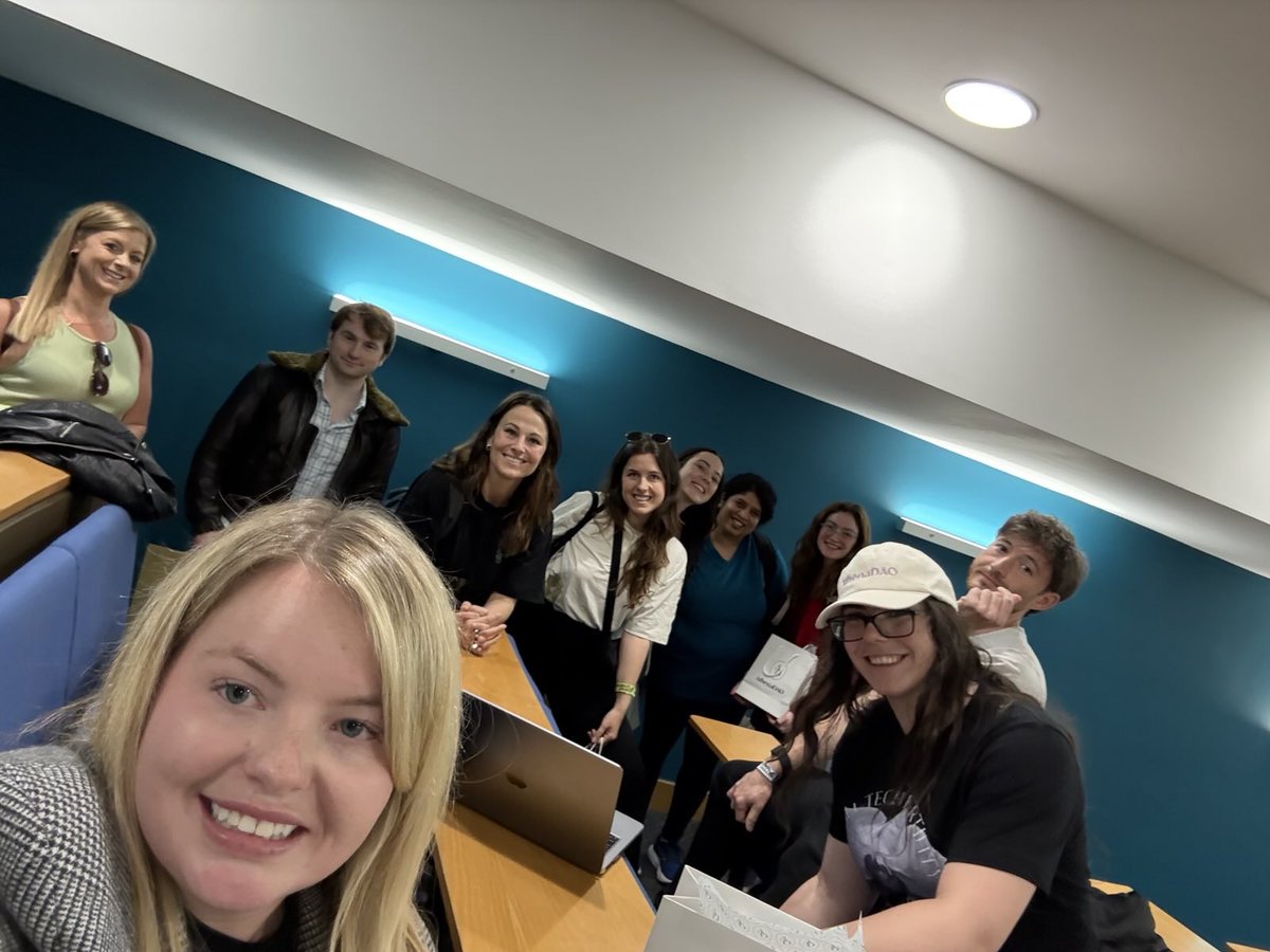 athenabiorg's tweet photo. @athena_DAO_ ADLabs Pop Up at academic conference vibes 🪩🧬🛍️ https://t.co/knwdSut5ZP