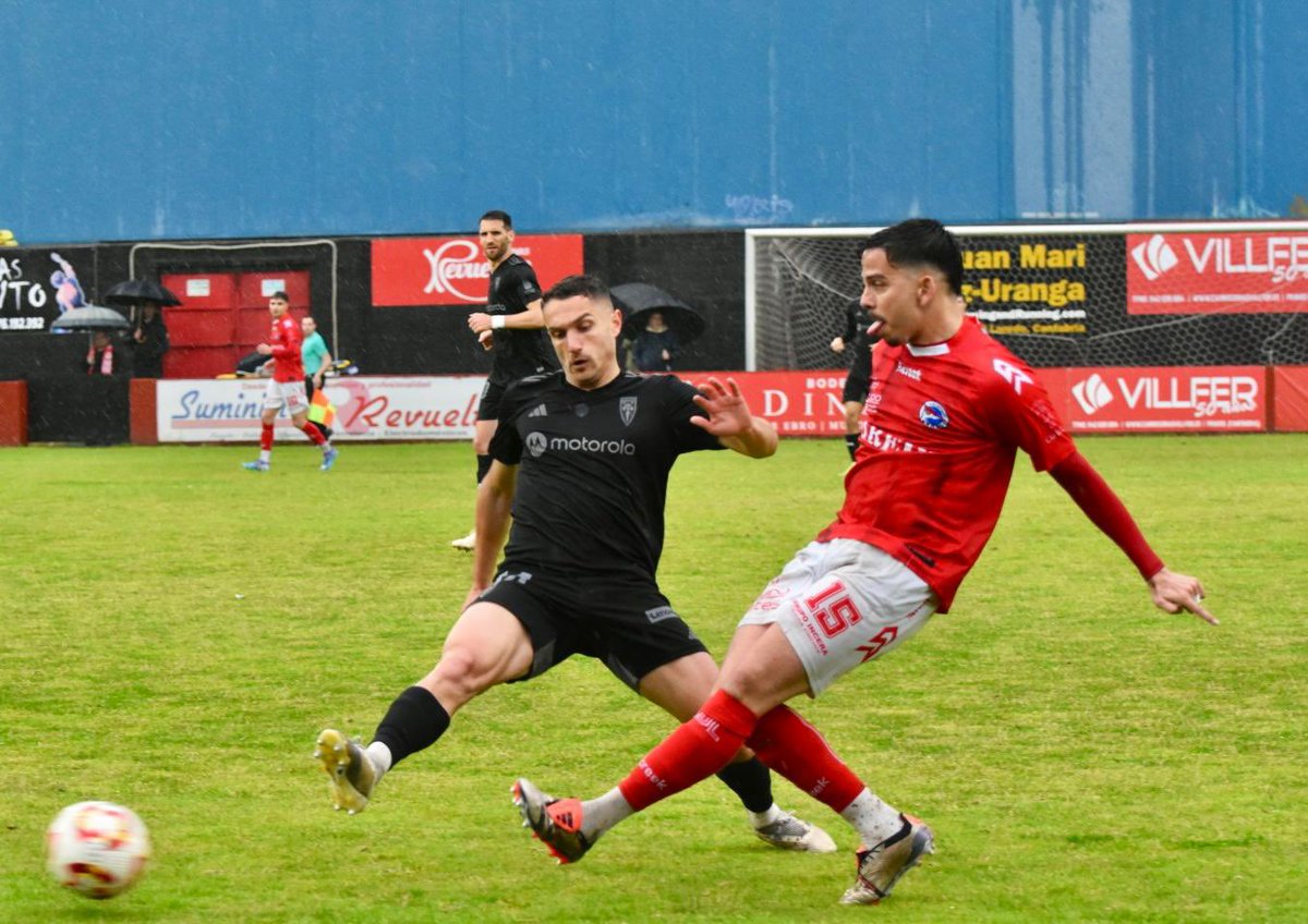 CDLaredo's tweet photo. ⏱️ 86' | CDL 0 - 2 COM |
La ha tenido Arru en la cabeza en una falta al segundo palo de Isuardi, se fue por muy poco.
#LaredoCompos #SegundaRFEF https://t.co/SoG1di7BPu