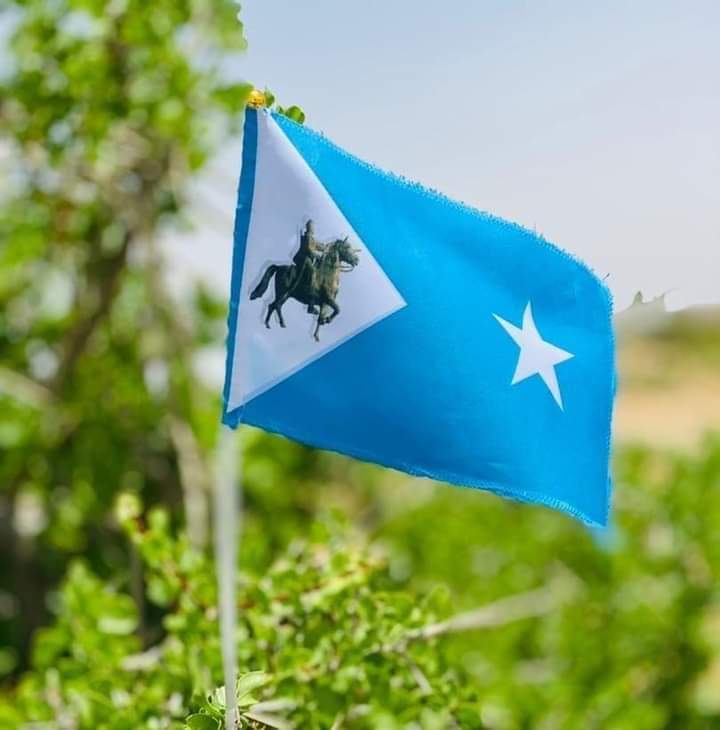 abmusechennel's tweet photo. Waxaa dhegaystay dood uu qabtay @JabriilQobay waxaa laga doodayay #pLnd iyo S) #Smlnd in halis amni ku yahay M. #khatumo loona bahan yahay in Slnd iyo Plnd ka doodaan danahooda, halka marka ay joogta waxaa is waydiiyay #Khatumo xaq uma lahan miyaa in ay dhistaan Maamul. https://t.co/S8ktQsYsES