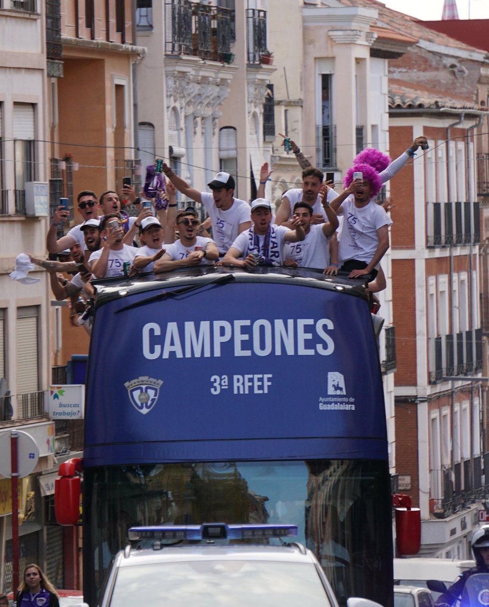 IvanRiveiro10's tweet photo. ENHORABUENA @deporguada disfrutarlo mucho porque os lo merecéis. @javierablanque @DarioGarcia_10_ en especial vosotros amigos 💜🫶🏻 https://t.co/N5WOCHZlyg