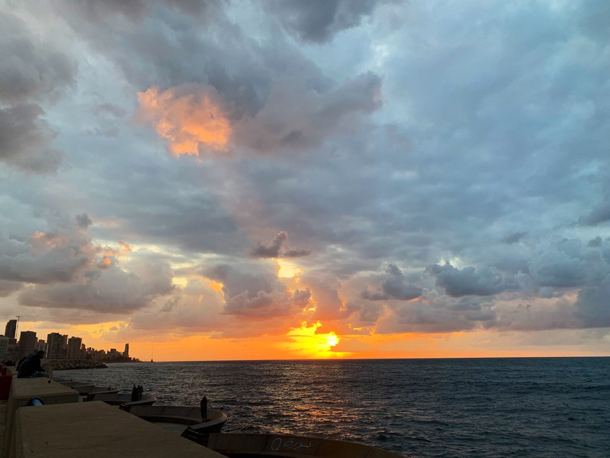 serena_sal's tweet photo. The vibe I always crave ๐งก๐
#mysea
#mysunset https://t.co/6PX2h6xWas