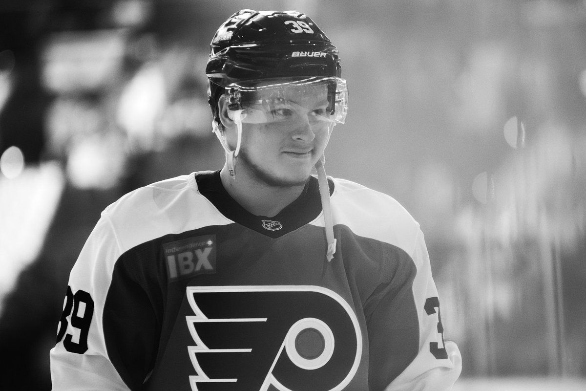 Matvei Michkov has done it, he's done it. 

He is part of the 60 point club 

What a rookie season for the young upcoming Superstar