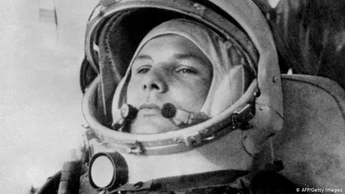 Bugün, Yuri Gagarin’in 1961’de uzaya çıkan ilk insan olmasının 64. yıldönümü.
12 Nisan, BM tarafından “International Day of Human Space Flight” olarak kutlanıyor.
Bu gün, uzayın barışçıl keşfi için bir simgeydi. Peki bugün hâlâ öyle mi?
👇