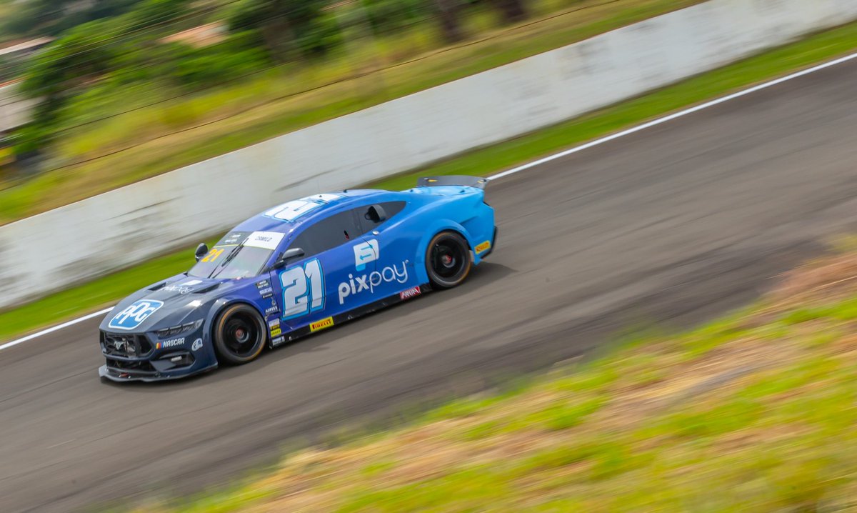 NASCARBrasil's tweet photo. Thiago Camilo confirmou o melhor tempo no segundo treino. Na classe Challenge, o estreante  Bruno Baptista garantiu a primeira posição.

🗓 Etapa 2 |  @autodromodelondrina

🏁 CORRIDA 1 #Sunsetrace
Sábado, 12/04 - 17h30

🏁 CORRIDA 2 
Domingo, 13/04 - 13h00 https://t.co/N6DFhHFAAc