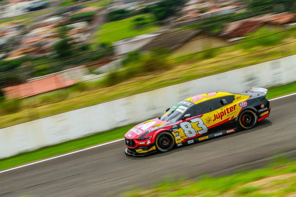 NASCARBrasil's tweet photo. Thiago Camilo confirmou o melhor tempo no segundo treino. Na classe Challenge, o estreante  Bruno Baptista garantiu a primeira posição.

🗓 Etapa 2 |  @autodromodelondrina

🏁 CORRIDA 1 #Sunsetrace
Sábado, 12/04 - 17h30

🏁 CORRIDA 2 
Domingo, 13/04 - 13h00 https://t.co/N6DFhHFAAc