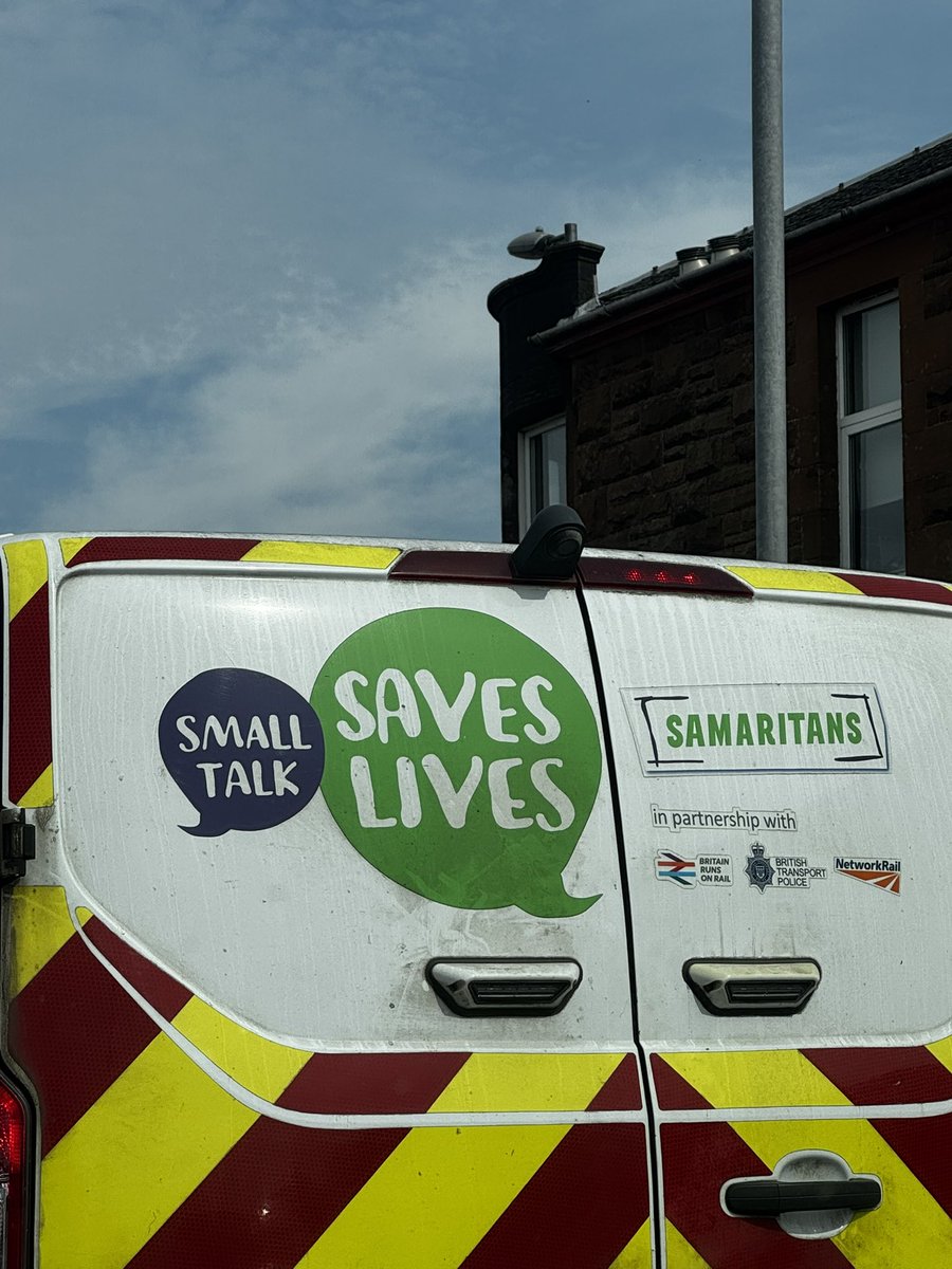 Little reminders are all around…

There’s always someone to listen. 

Call 116 123, 24/7 💚