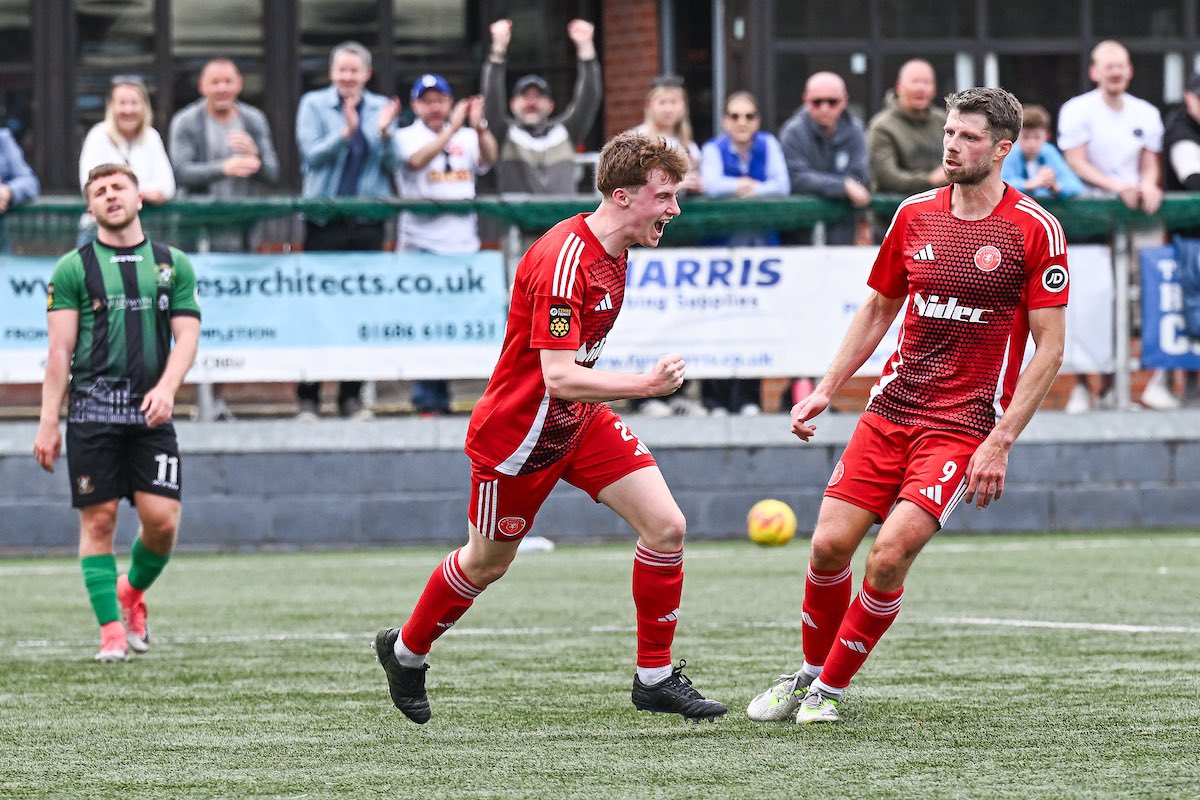 OllyAllen_'s tweet image. We’re already up over 50% on games covered this season (300+) and want to go even bigger. 

Photographers are the leagues’ unsung heroes. Visibility is key to helping us grow. 

They capture the best moments, but are also sat in the freezing wind and rain for a goalless draw 🫡