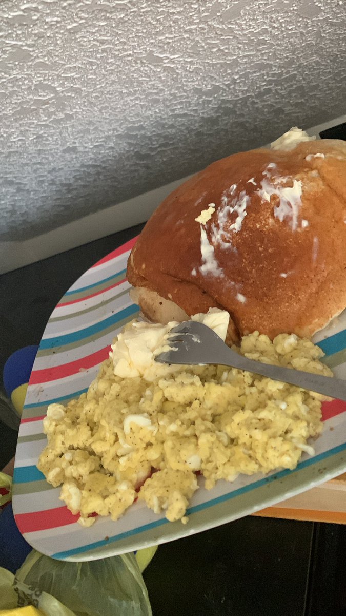 sledro999's tweet image. 😂🤣😭How Fat Gurls Made Yu Food! 🥞🍳🤤
#Smh #ToMuch #FattingMeUp #Smh