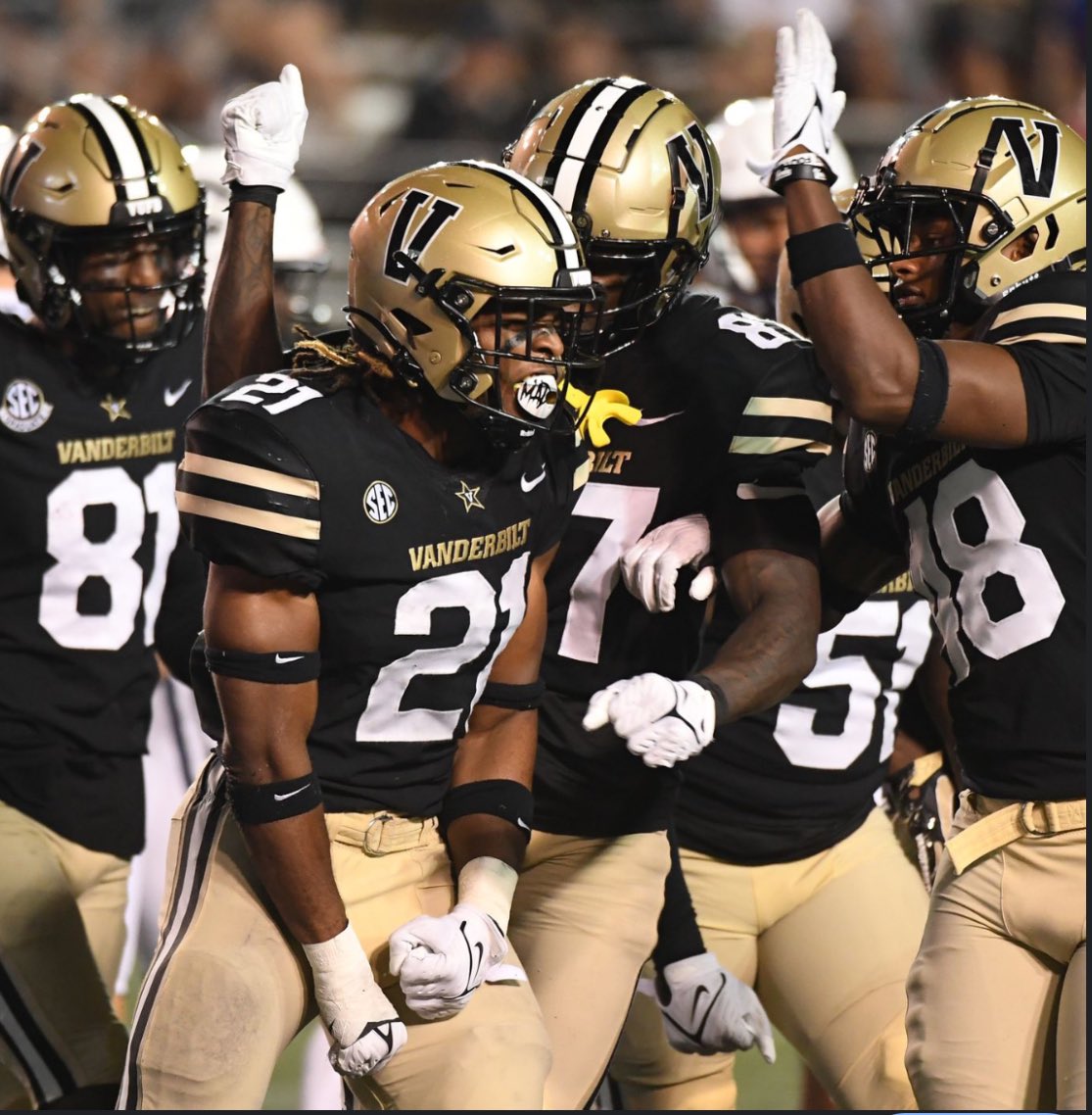 Miles Brown 4⭐️ tweet media