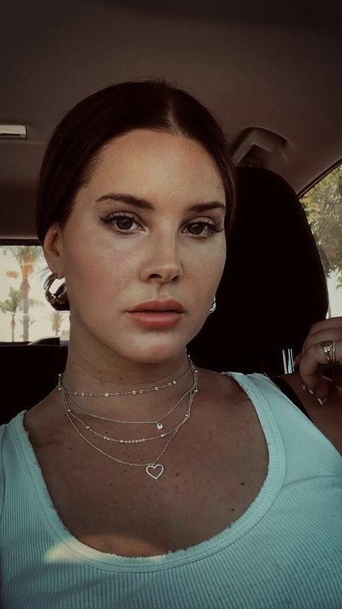 wannawave's tweet photo. Lana. https://t.co/19wX1UXgrj