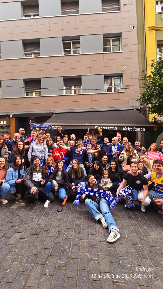 Esta es parte de mi gente,
 muy muy muy feliz de ser uno más de la <a href="/P_AndresMontes/">Peña Andrés Montes</a>, En los años malos y en los buenos, siempre estamos juntos, animando a nuestro <a href="/SanPabloBurgos/">Recoletas Salud San Pablo Burgos</a>
Os necesito cada semana
Y por supuesto con <a href="/efe10pintor/">felix-in</a> <a href="/LuismiSPB/">Luismi 🚀</a> y cia
Feliz y bienvenidos 50💙💙💙