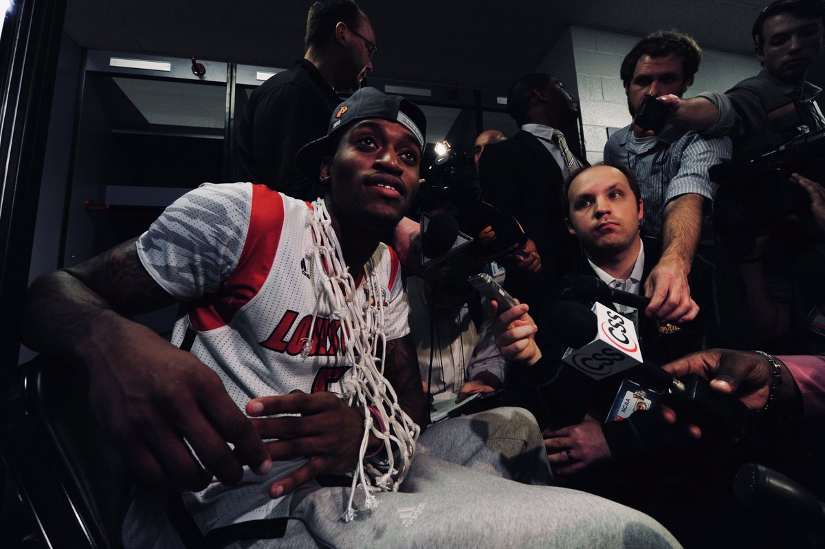 No Context Louisville Cardinals (@cardsooc) on Twitter photo 