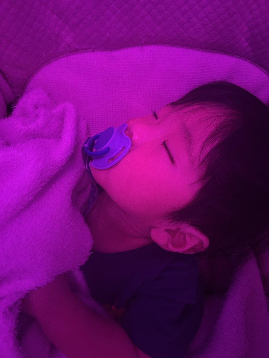 444_des_'s tweet photo. 寝顔上の子に似てきたな https://t.co/UykayqmO2n
