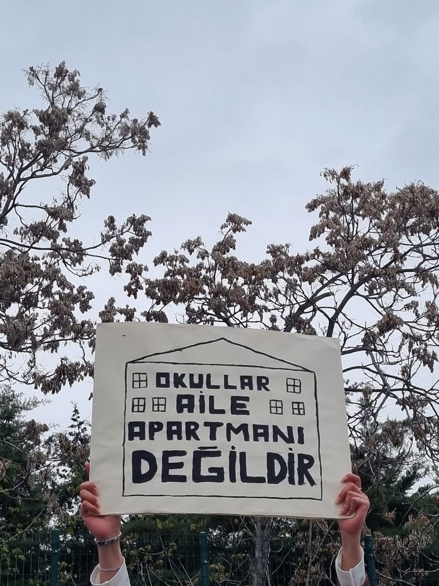 nisaselintprk's tweet photo. #koloğlundaneoluyor #TorpilDeğilLiyakat
#LisemeDokunma
#öğretmenimedokunma @elaziggundemcom @elazigmem @meb_ogm @hepsielazig @Yusuf__Tekin @numanhatipoglu @elazig_valiligi @tcmeb @sahin_serifoglu @KverSemih @gurselerol62 https://t.co/EB5XcnhjpK