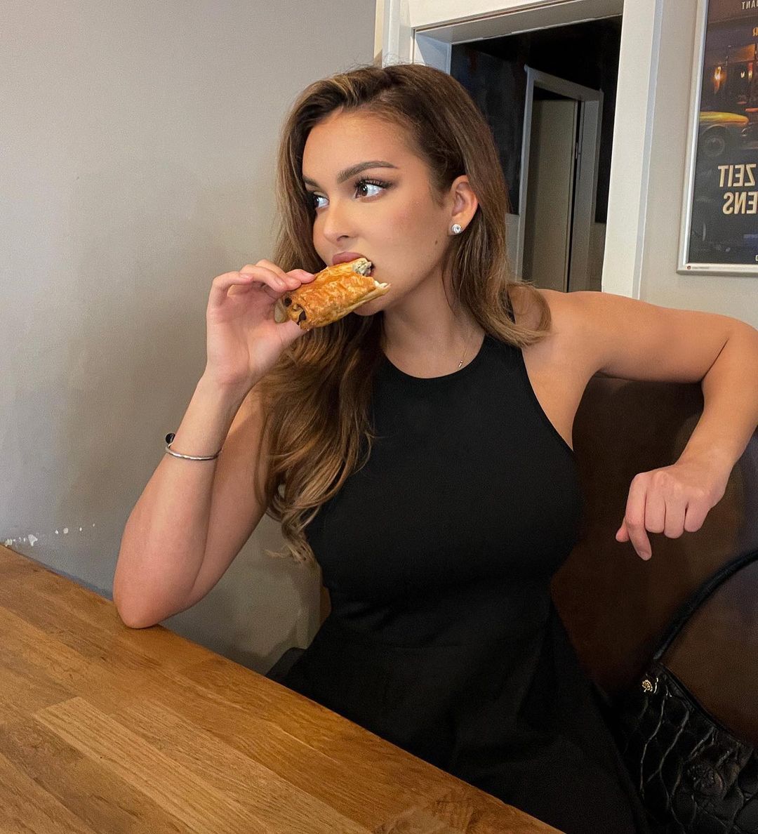 SlathorUt9N's tweet image. mottle triolein cocaine