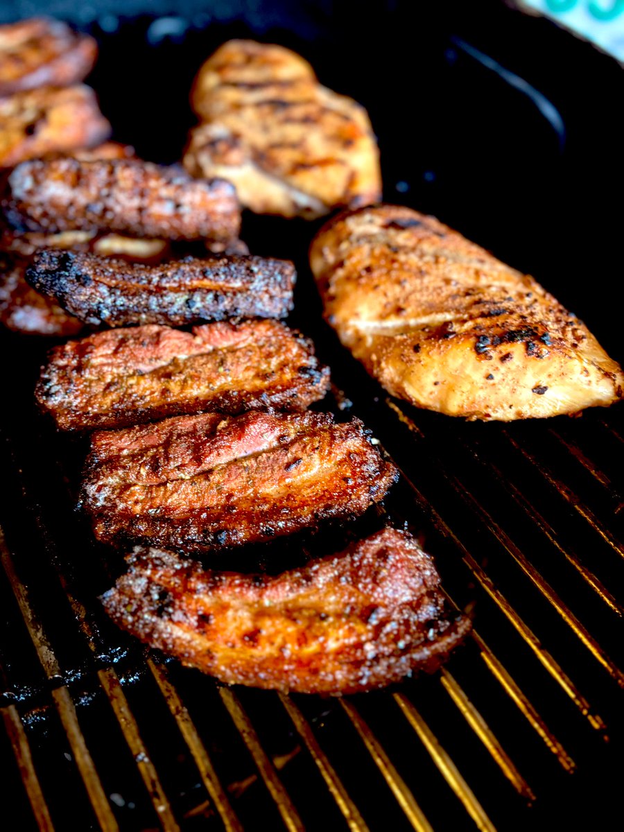 Ian Clark (@chopperhontas) on Twitter photo Simple tea of slow cooked belly pork with <a href="/TheSmokeyCarter/">The Smokey Carter™</a> Honey Soy & Chilli rub and chicken with Chinese Salt & Pepper rub. Served with egg fried rice. Cooked on the <a href="/WeberGrills/">Weber Grills</a> Mastertouch Simple tea of slow cooked belly pork with <a href="/TheSmokeyCarter/">The Smokey Carter™</a> Honey Soy & Chilli rub and chicken with Chinese Salt & Pepper rub. Served with egg fried rice. Cooked on the <a href="/WeberGrills/">Weber Grills</a> Mastertouch