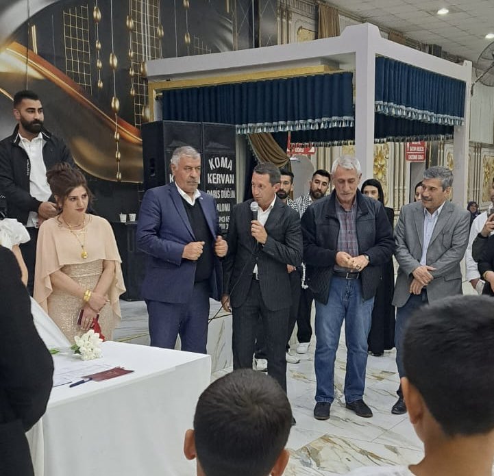 mustafa_cidir's tweet photo. KAYA ve KURT Ailelerinin düğün merasimine katılarak çiftimizin nikahlarına şahit ettik.. 

Halil İbrahim ve Berfin kardeşlerime iki Cihan saadeti dilerim.. https://t.co/05q81eFR6I