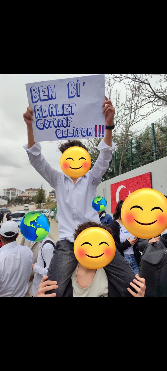 sude57212's tweet photo. #koloğlundaneoluyor https://t.co/Wi9efk9U8p