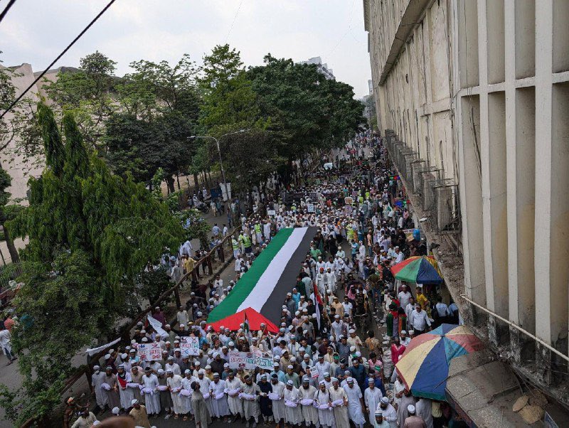 MundoEConflicto's tweet photo. 🇧🇩🇵🇸 | En Bangladesh, cerca de un millón de personas salieron a las calles en solidaridad con Palestina. https://t.co/Iiu9oHEIP3