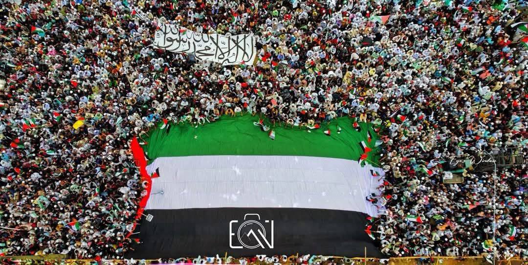MundoEConflicto's tweet photo. 🇧🇩🇵🇸 | En Bangladesh, cerca de un millón de personas salieron a las calles en solidaridad con Palestina. https://t.co/Iiu9oHEIP3