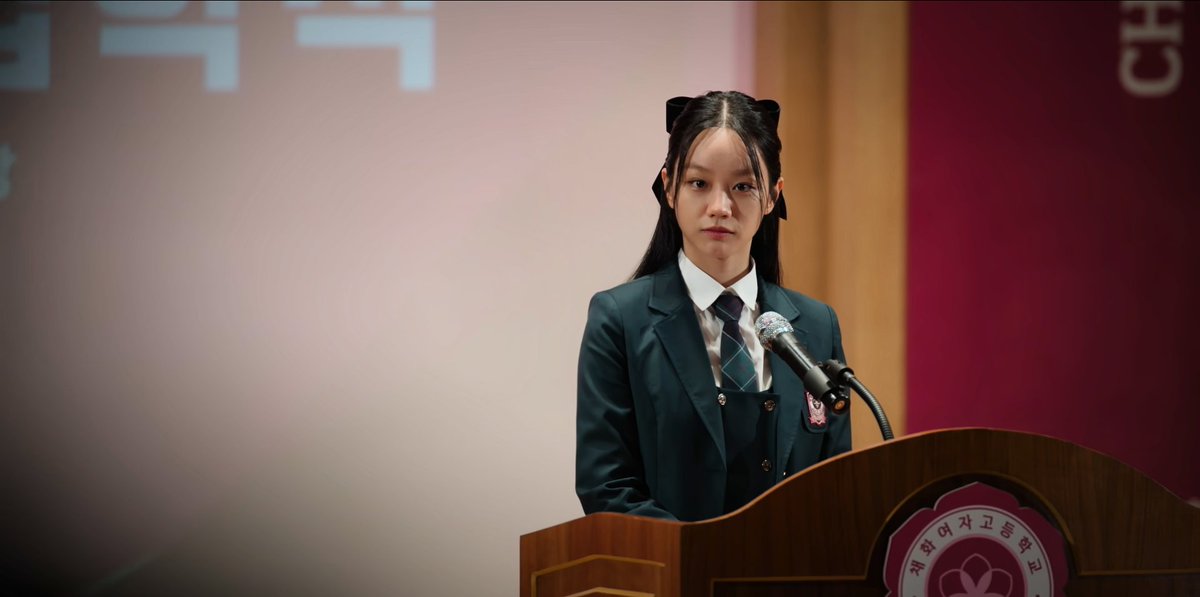 A celebrates Hyeri tweet media