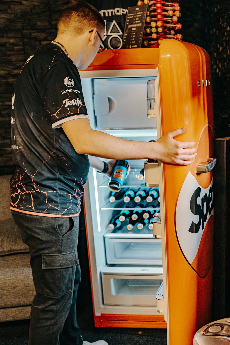 EntropyGaming's tweet photo. 😌🧊
@SpeziOriginal #DasOriginal https://t.co/KD66Curowz