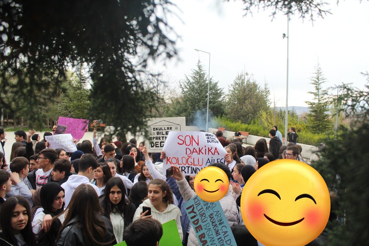 nev_a77's tweet photo. #koloğlundaneoluyor #TorpilDeğilLiyakat
#LisemeDokunma
#öğretmenimedokunma @elaziggundemcom @elazigmem @meb_ogm @hepsielazig @Yusuf__Tekin @numanhatipoglu @elazig_valiligi @tcmeb @sahin_serifoglu https://t.co/9kQ2jf4iEk