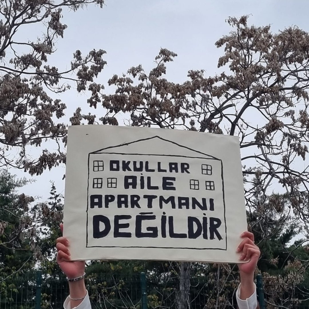 StarZuzanna's tweet photo. #koloğlundaneoluyor #TorpilDeğilLiyakat
#LisemeDokunma
#öğretmenimedokunma @elaziggundemcom @elazigmem @meb_ogm @hepsielazig @Yusuf__Tekin @numanhatipoglu @elazig_valiligi @tcmeb @sahin_serifoglu @KverSemih @gurselerol62 https://t.co/1216HqQSSG