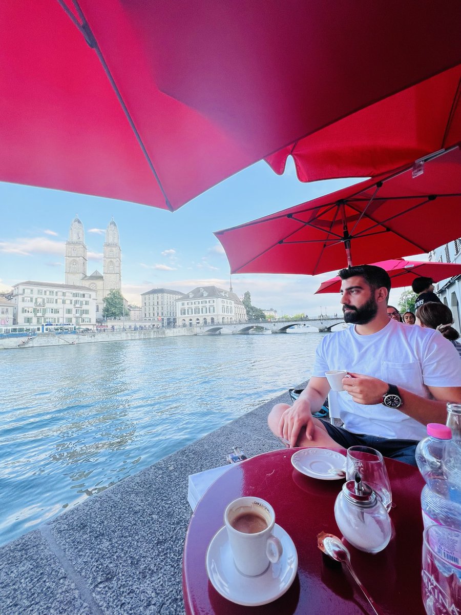 omeraiseoglu2's tweet photo. Bazı şeyleri gezerek öğreniyorsun. #Switzerland #Zurich https://t.co/mkWIKNGVYn