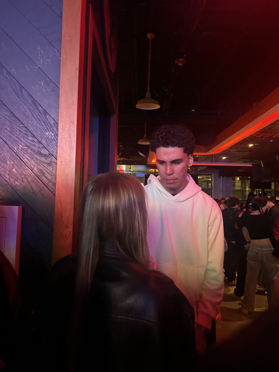 paigngrimreaper's tweet photo. Dudes locked in at the bar he better be coming back next year #please https://t.co/3FXsLVPF6m