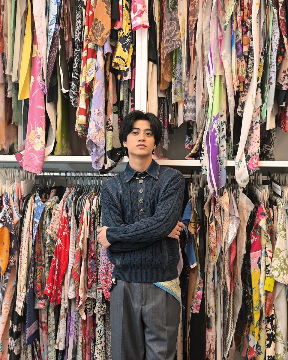 A Journey into the World of ETRO with King &amp; Prince’s Kaito Takahashi. 
ETRO’s Global Brand Ambassador, explored the world of fabrics that Etro is renowned for, visiting the fabric room that houses a remarkable portion of the brand’s extensive archives.
#KaitoTakahashi #髙橋海人
