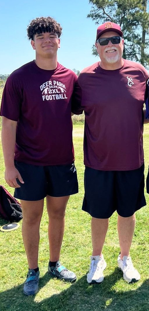 Coach Williams (@olcoach_bwill) on Twitter photo <a href="/Roberto_Rodz71/">Roberto Rodriguez</a> has been a standout athlete both in <a href="/DeerFootball/">Deer Park Football</a> and Mens Throws. Great athlete, great teammate, better man! <a href="/MeanGreenFB/">UNT Football</a> you are getting a grinder who chases greatness and makes everyone around him better! #ONE #BOTA <a href="/Roberto_Rodz71/">Roberto Rodriguez</a> has been a standout athlete both in <a href="/DeerFootball/">Deer Park Football</a> and Mens Throws. Great athlete, great teammate, better man! <a href="/MeanGreenFB/">UNT Football</a> you are getting a grinder who chases greatness and makes everyone around him better! #ONE #BOTA