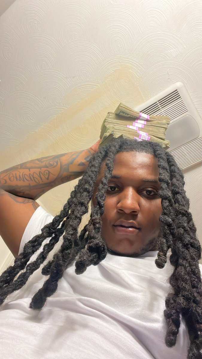 fbgrestjustinn's tweet photo. #Freebandzz https://t.co/eA56qN7a29