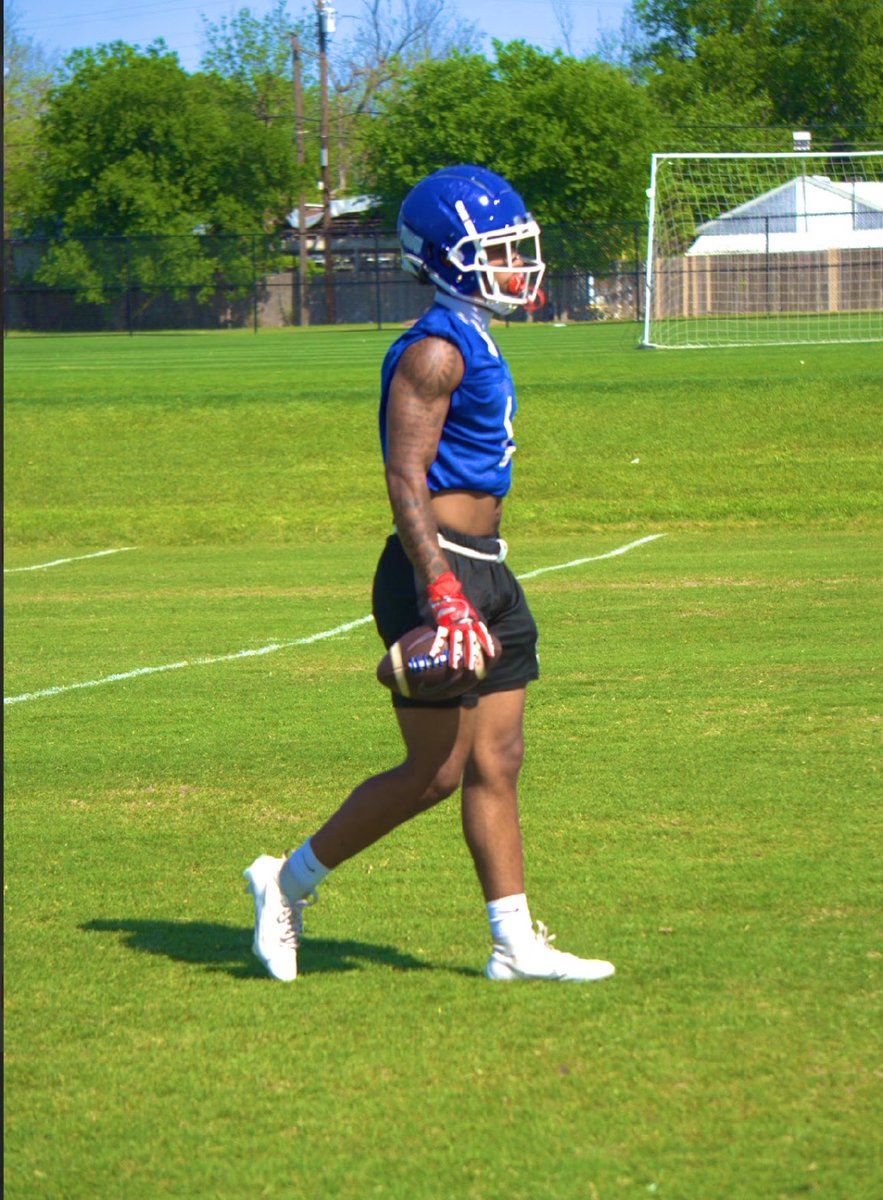 cavallinealy's tweet photo. First week of spring ball!! ✅#WTD #pushingO https://t.co/r1xanMBc50
