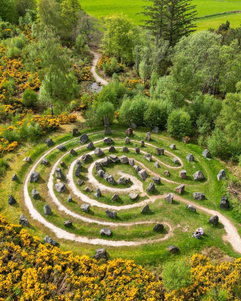 #Scotland is full of unusual places to be discovered! 🤯🔮 Where would YOU most like to visit? 📝

📍 Touchstone Maze, #Highlands 📷 IG/kirstingault