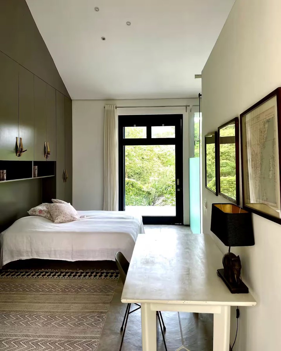 hadestays's tweet photo. This Luxurious Villa in Arusha will cost you $420 a night, Hosts 7 guests, 3 bedrooms, 4 🛏️&amp; 3 🛀. Situated in Wildlife Golf it is a 5.0 rated stay for you &amp; friends or a family. https://t.co/bpEqYYHmGl