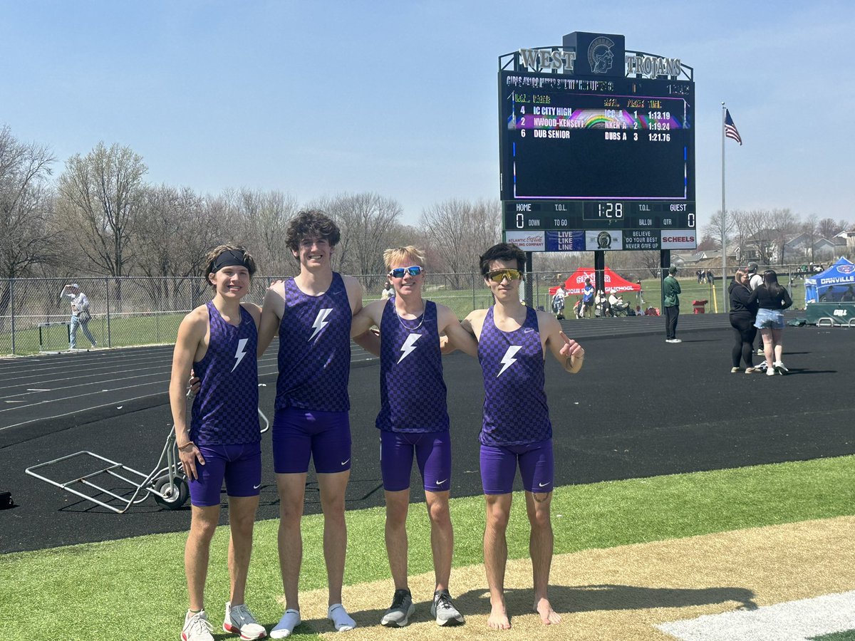 Gregoire, Madsen, Baldwin and Decker go Blue Standard in the 4x800-7:58.91! Congrats Bolts! #blueovalbound