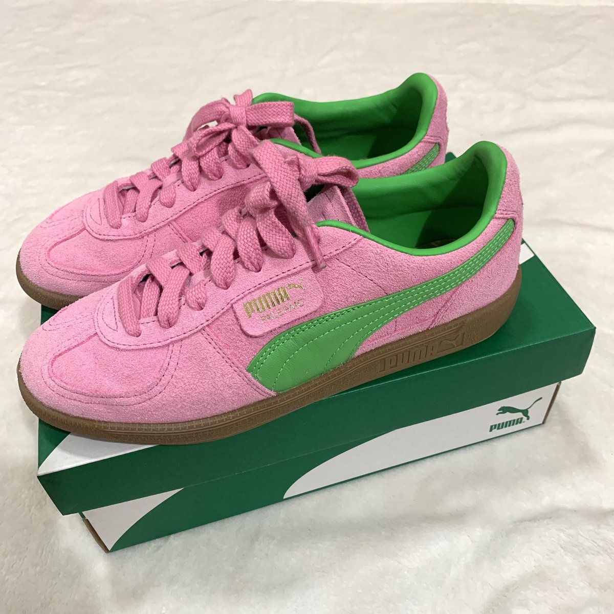 warmlycandy's tweet photo. ส่งต่อ พร้อมส่ง⭐️

puma palermo pink delight green พรีเกา size 39 25 cm ใส่ 2 ครั้ง ป้ายกล่องครบ ดูเพิ่มเติมได้คับ 

📮 1700 ส่งฟรี

#ส่งต่อรองเท้า #ส่งต่อรองเท้ามือสอง #ส่งต่อpuma #รองเท้ามือสอง #รองเท้ามือสองของแท้ #รองเท้าpuma #รองเท้าผ้าใบ #รองเท้ามือ2 #พรีออเดอร์เกาหลี พูม่า https://t.co/KbKtGycDun