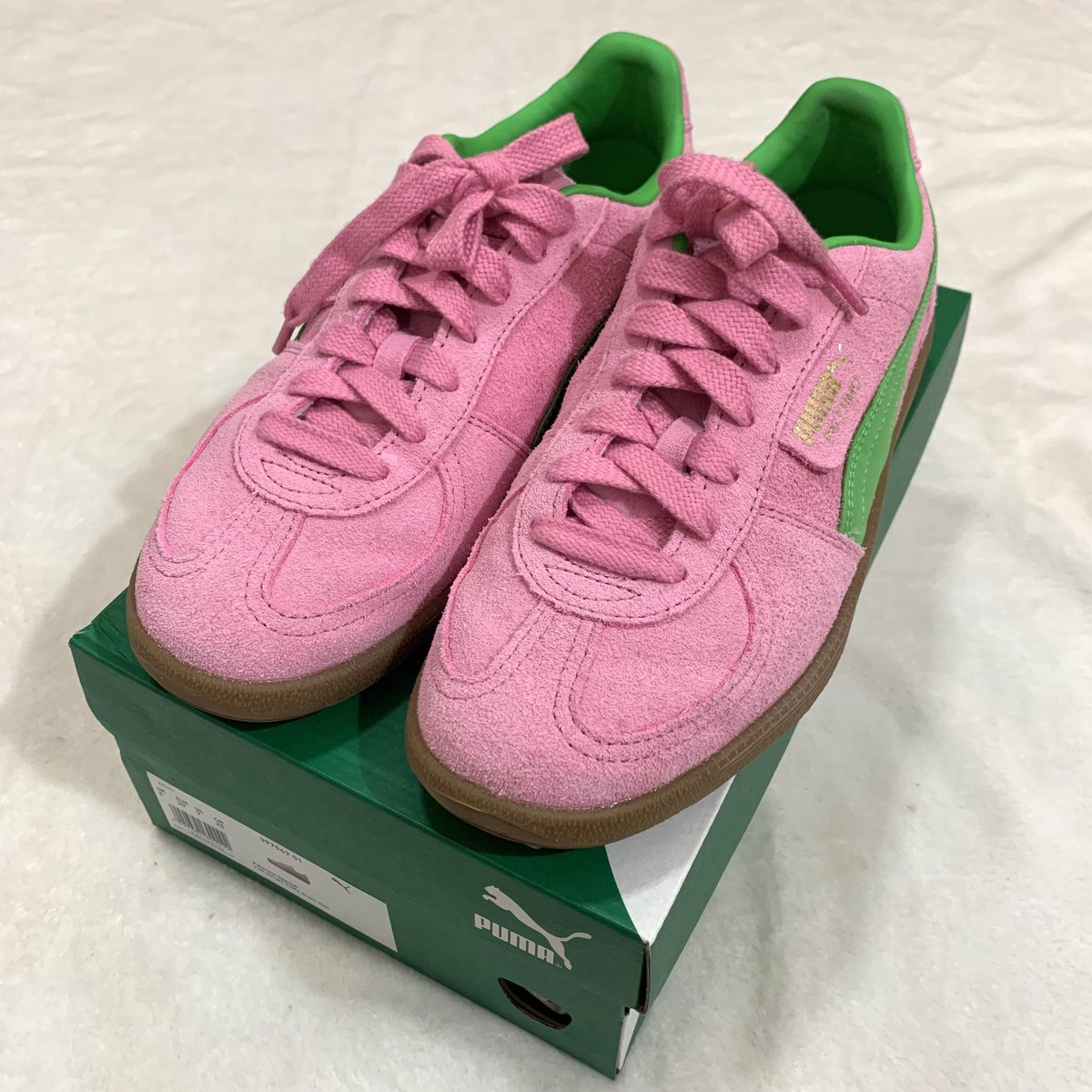 warmlycandy's tweet photo. ส่งต่อ พร้อมส่ง⭐️

puma palermo pink delight green พรีเกา size 39 25 cm ใส่ 2 ครั้ง ป้ายกล่องครบ ดูเพิ่มเติมได้คับ 

📮 1700 ส่งฟรี

#ส่งต่อรองเท้า #ส่งต่อรองเท้ามือสอง #ส่งต่อpuma #รองเท้ามือสอง #รองเท้ามือสองของแท้ #รองเท้าpuma #รองเท้าผ้าใบ #รองเท้ามือ2 #พรีออเดอร์เกาหลี พูม่า https://t.co/KbKtGycDun