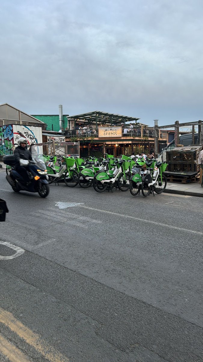 Peter Houston tweet media