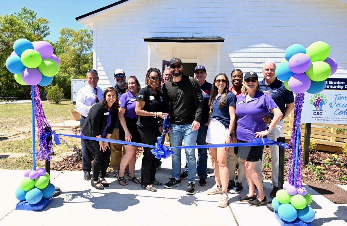 LeonCounty's tweet photo. Today, Leon County, in collaboration with the Children’s Services Council of Leon County and Children’s Home Society of Florida, celebrated the opening of a new Family Resource Center (FRC) at the Leon County Fort Braden Community Center. Learn more: https://t.co/XiE1kZnQEy https://t.co/emcT1FXc3U