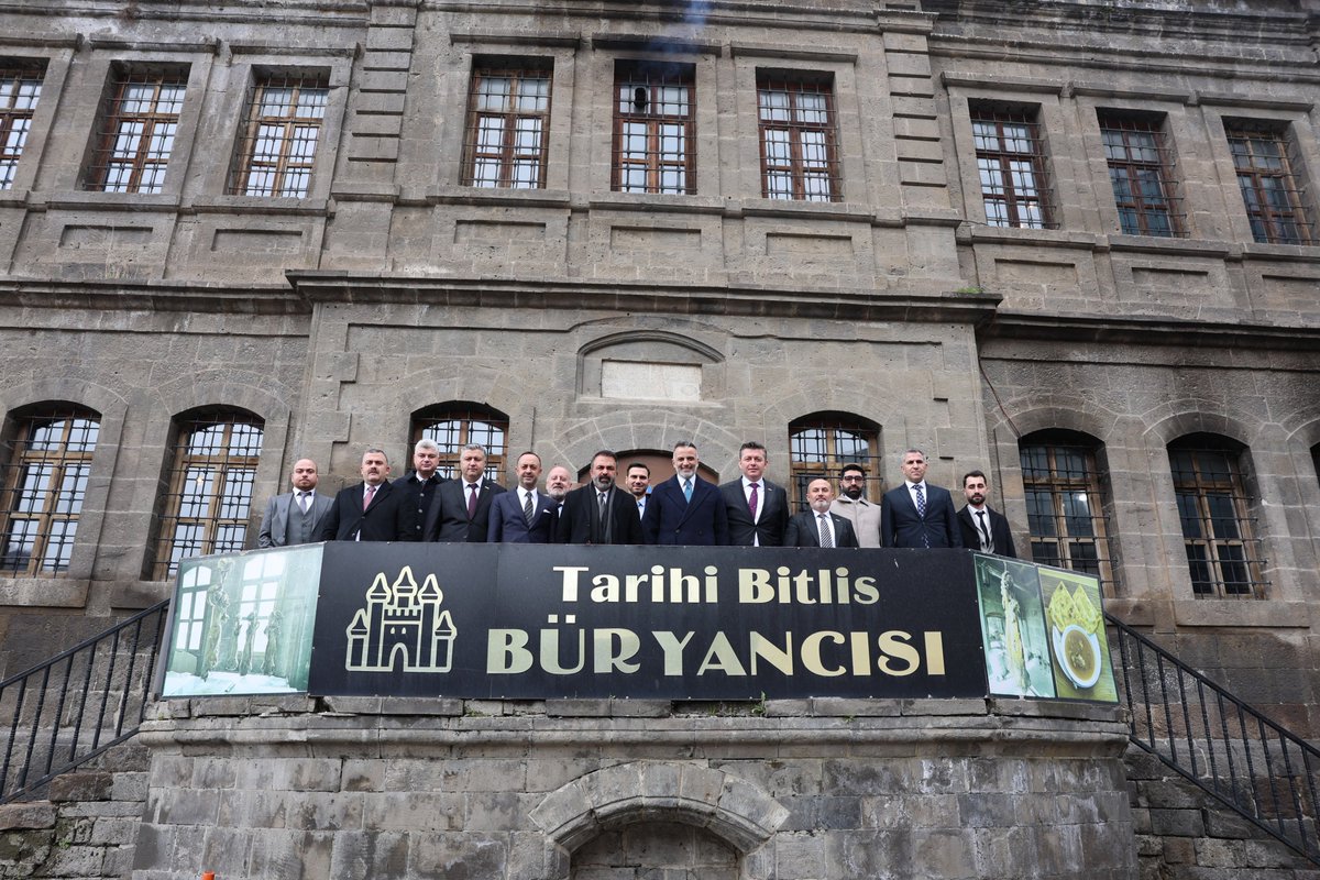 Erhan Ayaz (@erhanayz13) on Twitter photo 19. Ekonomi Değerlendirme Toplantımız ve Bitlis Şube Açılışımız Genel Başkanımız Orhan Aydın'ın ve yönetim kurulu üyelerinin katılımlarıyla gerçekleştirildi.
Programlarımıza teşriflerinden ötürü başta Bitlis Valimiz Sn <a href="/ahmetkarakaya37/">Ahmet Karakaya</a> olmak üzere kıymetli il protokolü,stk 19. Ekonomi Değerlendirme Toplantımız ve Bitlis Şube Açılışımız Genel Başkanımız Orhan Aydın'ın ve yönetim kurulu üyelerinin katılımlarıyla gerçekleştirildi.
Programlarımıza teşriflerinden ötürü başta Bitlis Valimiz Sn <a href="/ahmetkarakaya37/">Ahmet Karakaya</a> olmak üzere kıymetli il protokolü,stk