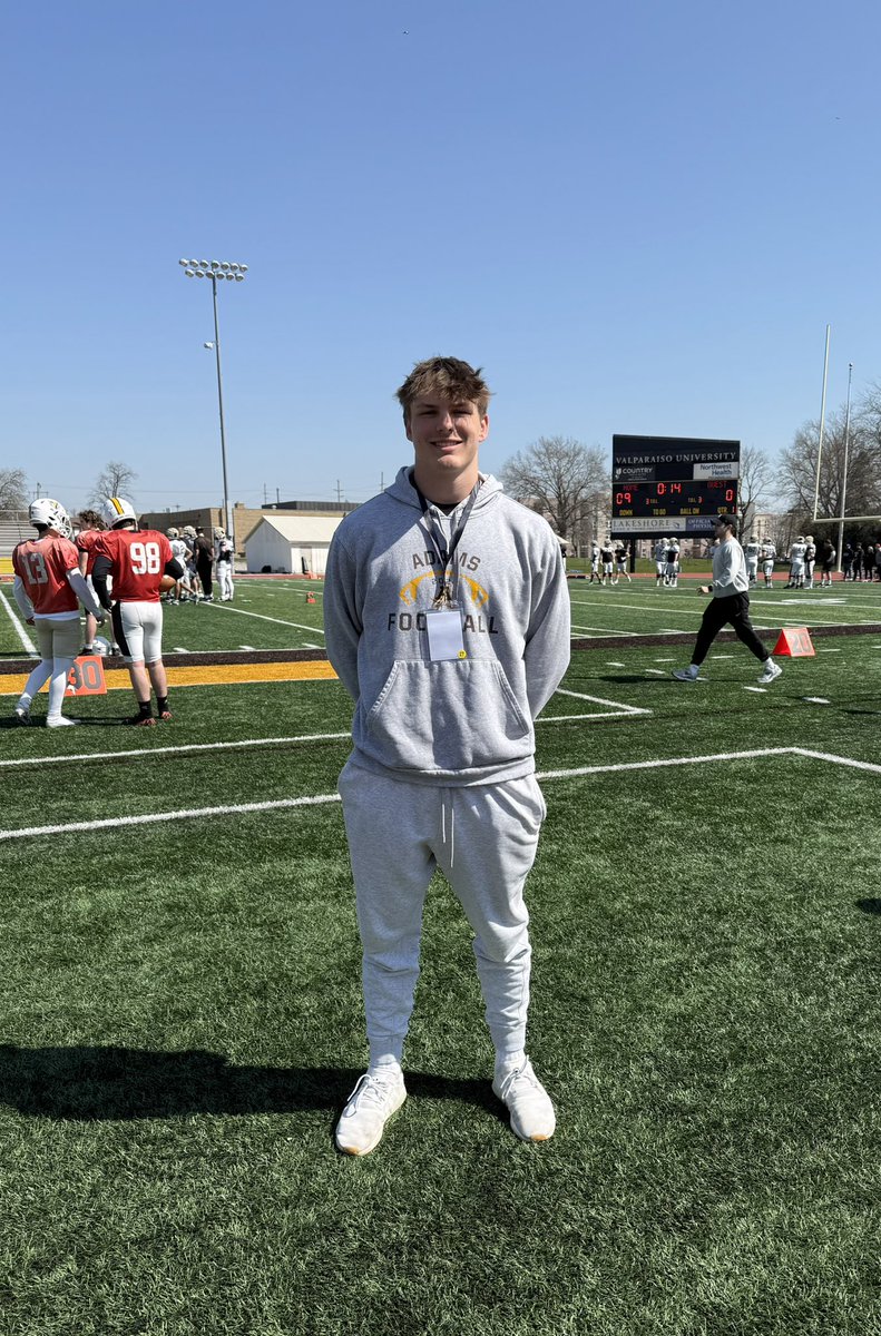 I had a great time <a href="/valpoufootball/">Valpo Football</a> Spring practice! Thank you for the invite <a href="/Coach_EMatthes/">Evan Matthes</a>! <a href="/CoachWaddle/">Andy Waddle</a> <a href="/CoachFlo12/">Reed Florence</a> <a href="/R_AdamsFootball/">Rochester Adams Football</a> <a href="/TheD_Zone/">The D Zone</a> <a href="/AllenTrieu/">Allen Trieu</a> <a href="/QualityQBs/">Joseph Boisture</a>