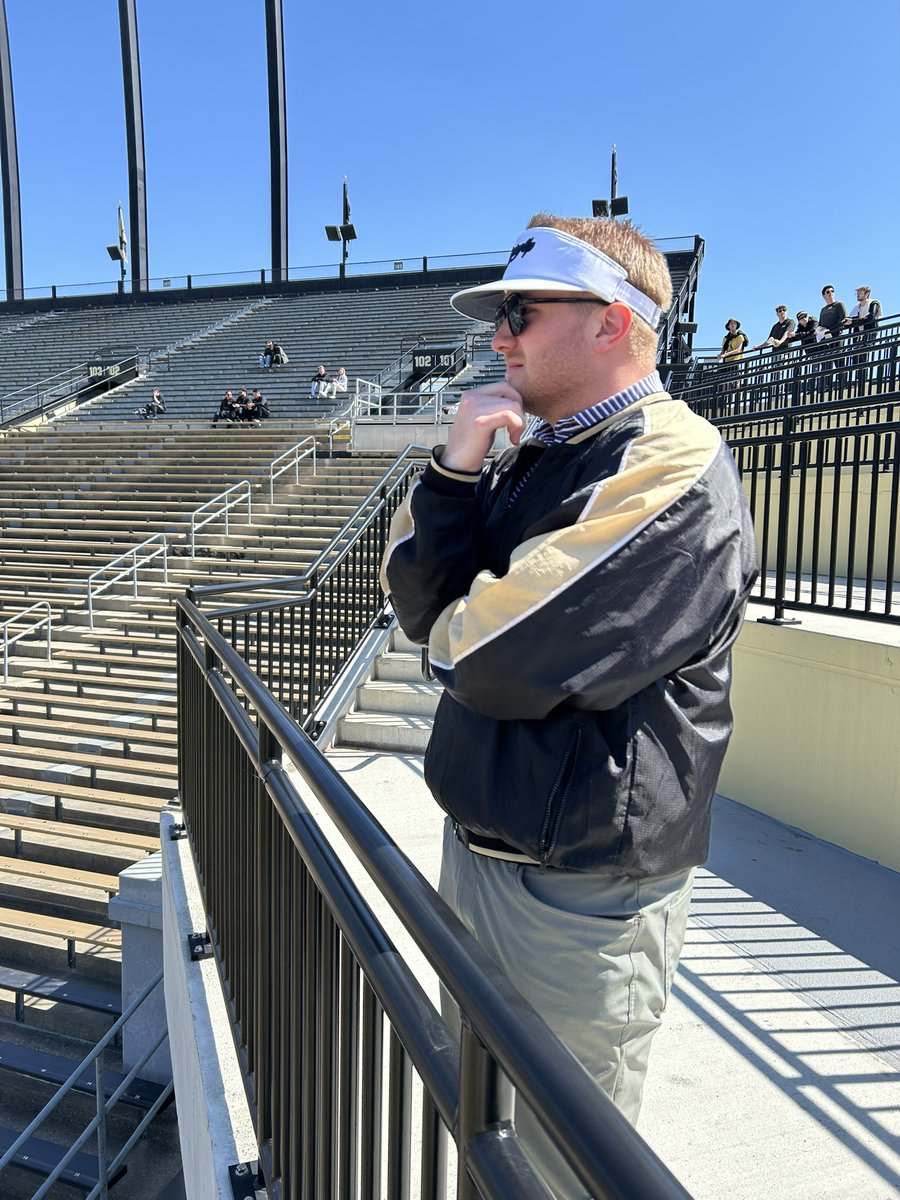 JimboFairways's tweet photo. Never not scouting @Coach_Odom @ConnorKelley0 https://t.co/xOv2hEDuO1