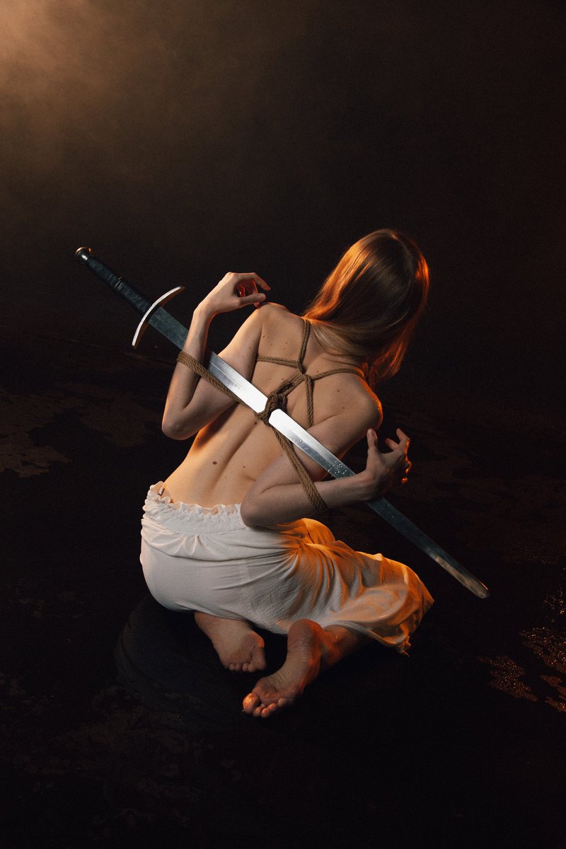 Zevsa (@arevazowi) on Twitter photo 