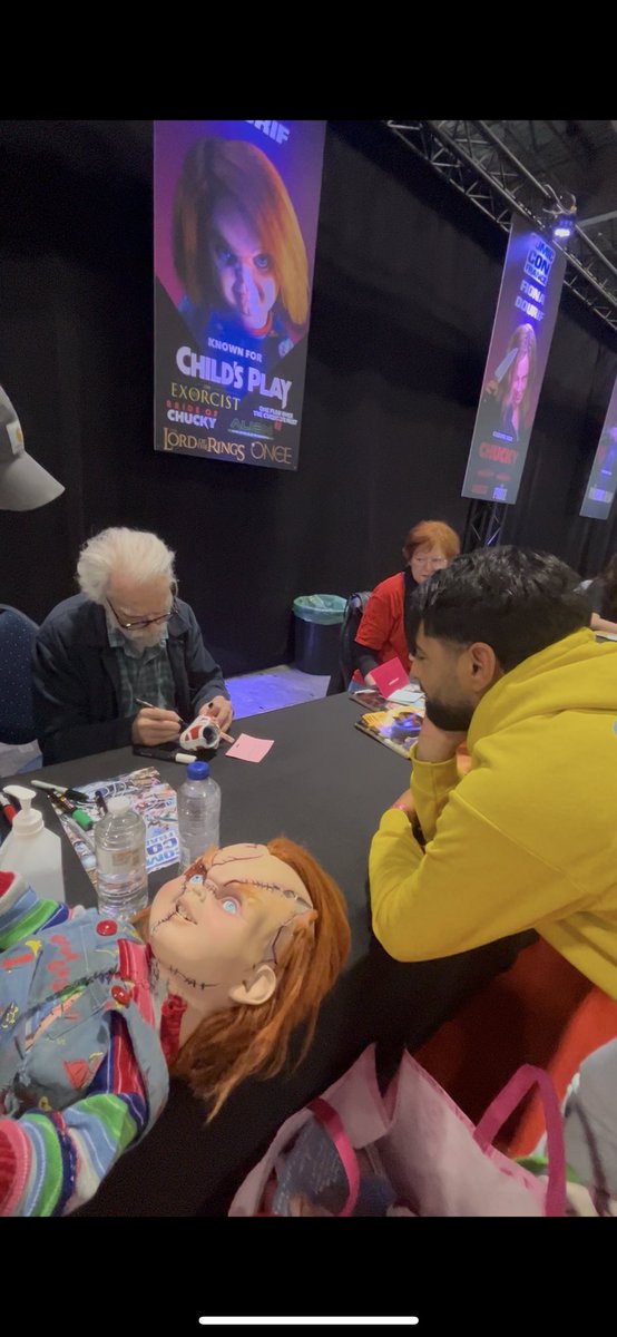 HurleyKing5's tweet photo. Ce moment avec Brad dourif et @fionadourif  c’était ICONIQUE 🍀✨✨✨✨#chucky #comicconfrance #comiccon https://t.co/MNcBk278ig