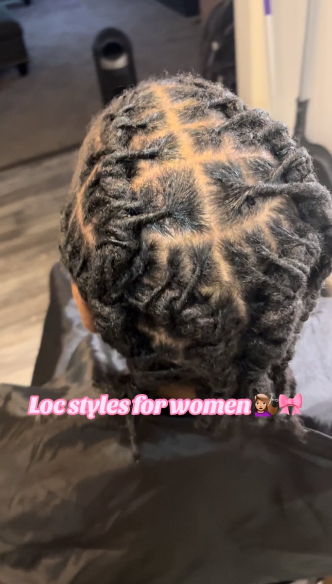 sin4dior's tweet photo. Criss - Xross ❌barrel twist | San Diego Loctician 🌱🏝️ #loctician #braider #sandiegostylist #sandiegobraider #barreltwist #locs #womenwithlocs #explorepage https://t.co/VgTJomI2PR