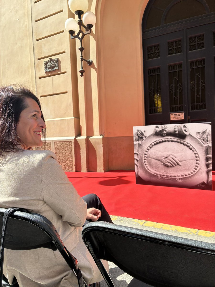 Figueres celebra l’històric acord entre l'Ajuntament i el Casino Menestral Figuerenc 😃👏👌👏