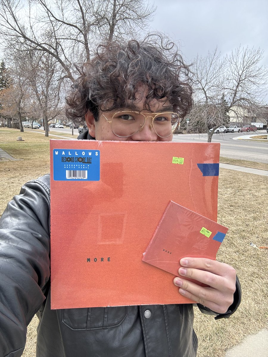 imgrowingold's tweet photo. got my copies of more after getting up at 4am 🙂‍↕️🙂‍↕️🙂‍↕️ @wallowsmusic @WallowsInfo https://t.co/ULdB3OmhtM